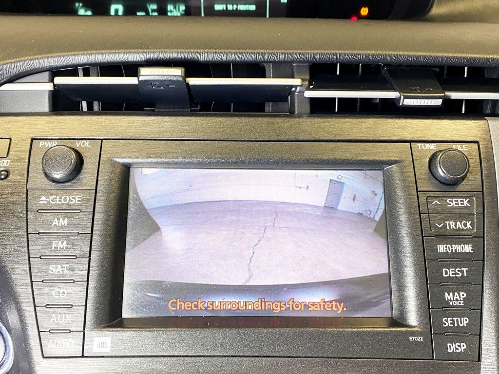 2010 Toyota Prius 5dr Hatchback IV - 22946609 - 33