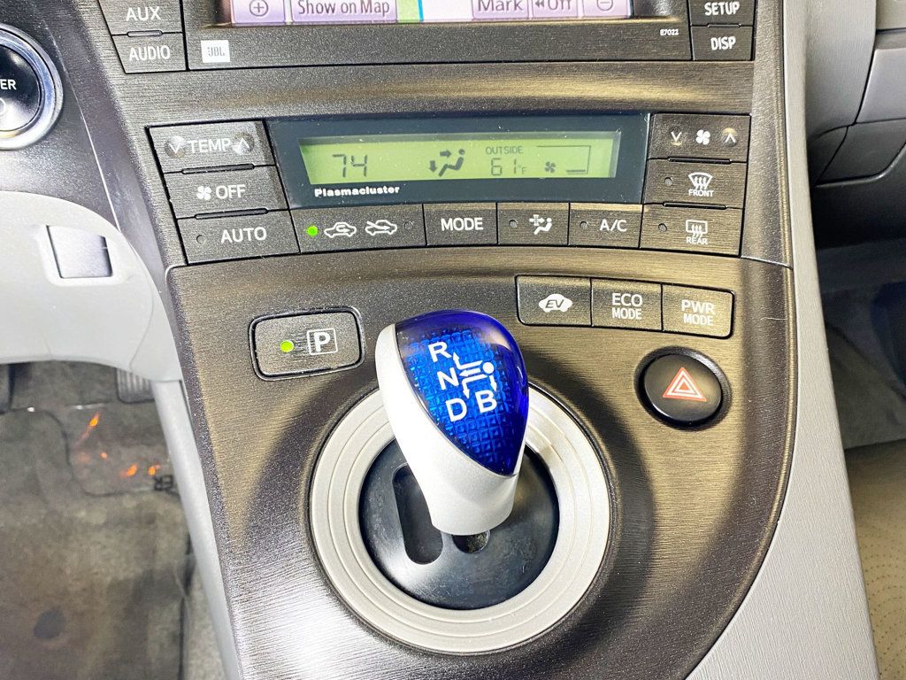 2010 Toyota Prius 5dr Hatchback IV - 22946609 - 34