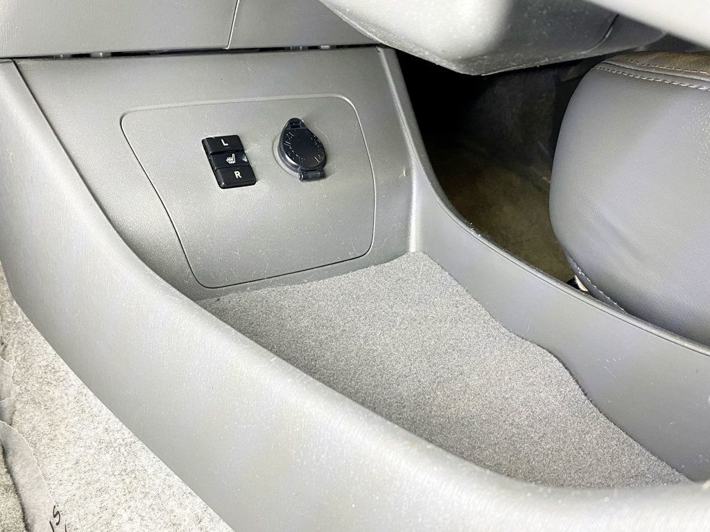 2010 Toyota Prius 5dr Hatchback IV - 22946609 - 35