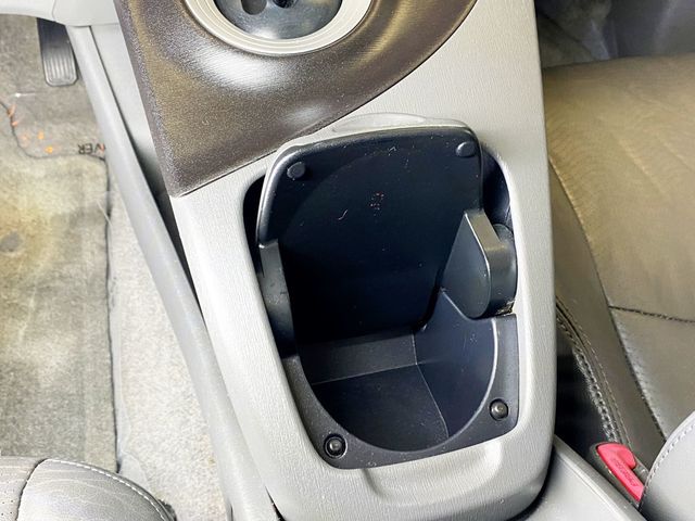 2010 Toyota Prius 5dr Hatchback IV - 22946609 - 37