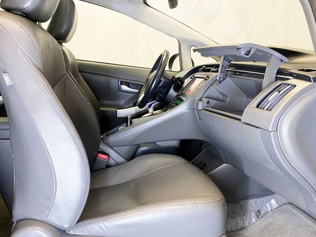 2010 Toyota Prius 5dr Hatchback IV - 22946609 - 43