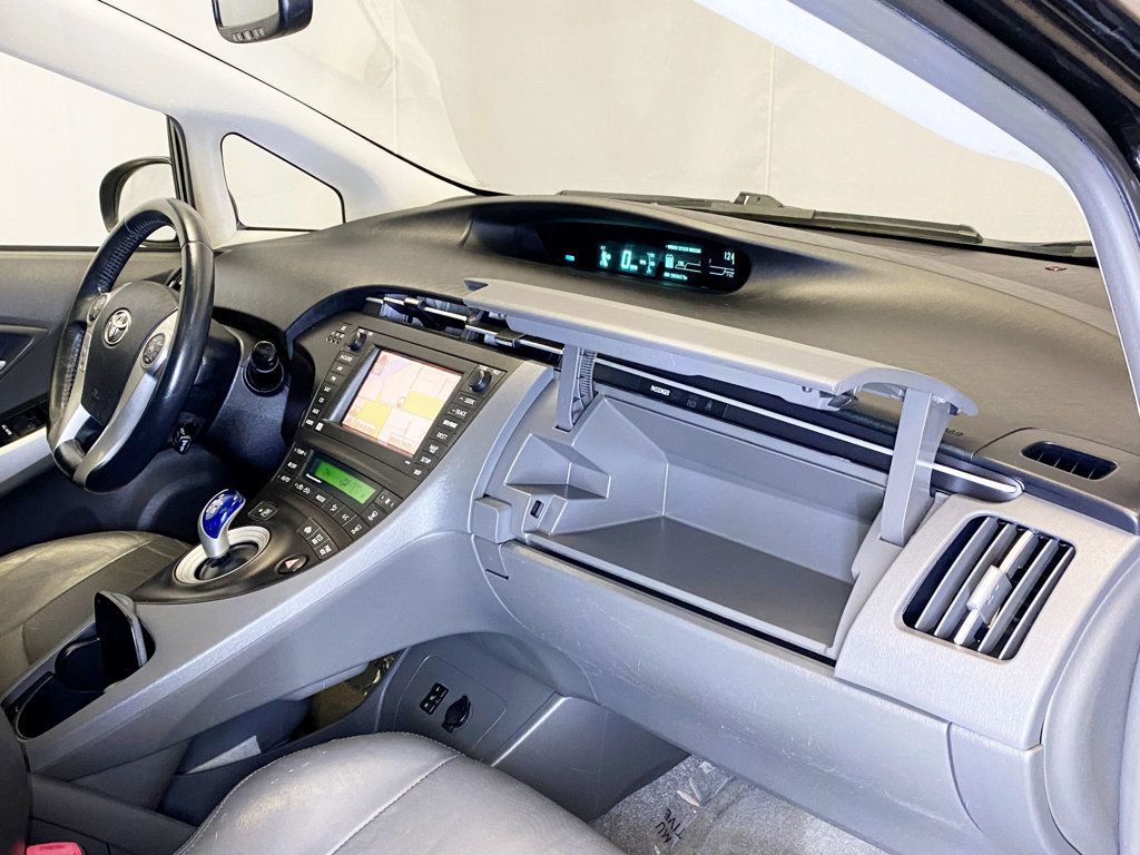 2010 Toyota Prius 5dr Hatchback IV - 22946609 - 44