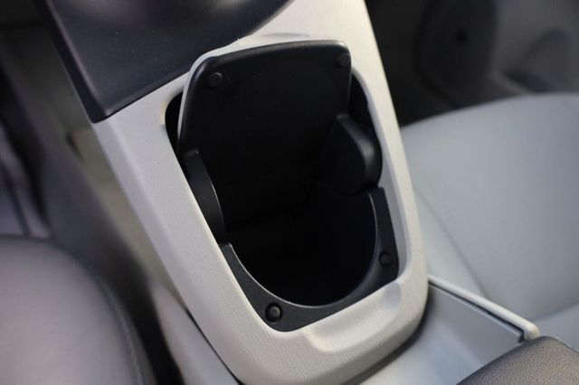 2010 Toyota Prius IV - 23063265 - 39