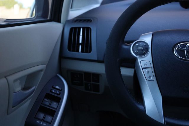 2010 Toyota Prius IV - 23093570 - 25