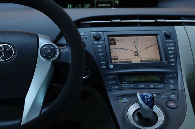2010 Toyota Prius IV - 23093570 - 26