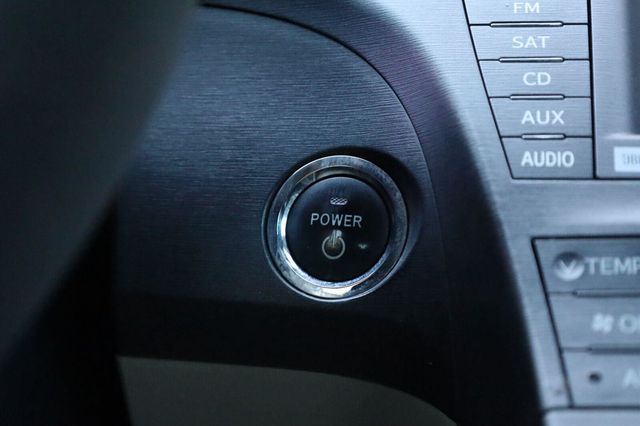 2010 Toyota Prius IV - 23093570 - 27