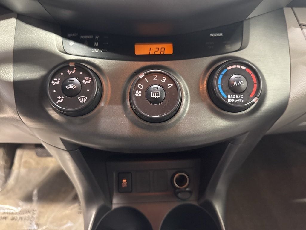 2010 Toyota RAV4 4WD 4dr 4-cyl 4-Speed Automatic - 22967771 - 15