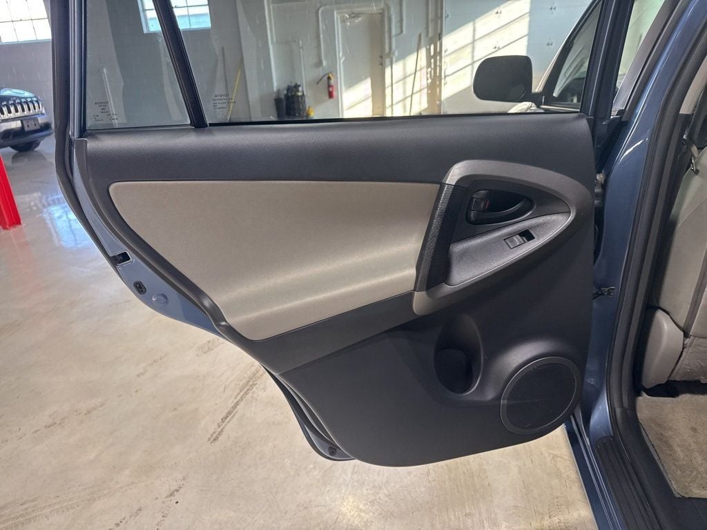 2010 Toyota RAV4 4WD 4dr 4-cyl 4-Speed Automatic - 22967771 - 24