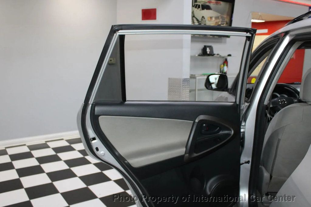 2010 Toyota RAV4 4WD 4dr 4-cyl 4-Speed Automatic - 22898010 - 17