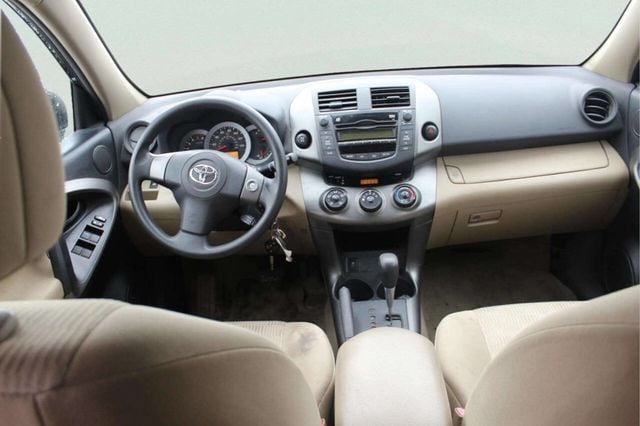 2010 Toyota RAV4 4WD 4dr V6 5-Speed Automatic - 22958740 - 7
