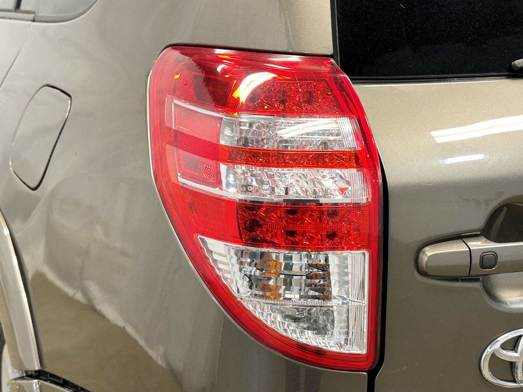2010 Toyota RAV4 4WD 4dr V6 5-Speed Automatic Ltd - 23037070 - 5