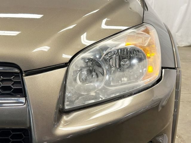 2010 Toyota RAV4 4WD 4dr V6 5-Speed Automatic Ltd - 23037070 - 8