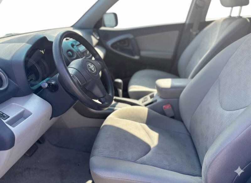 2010 Toyota RAV4 Base 4x4 4dr SUV - 22847654 - 9