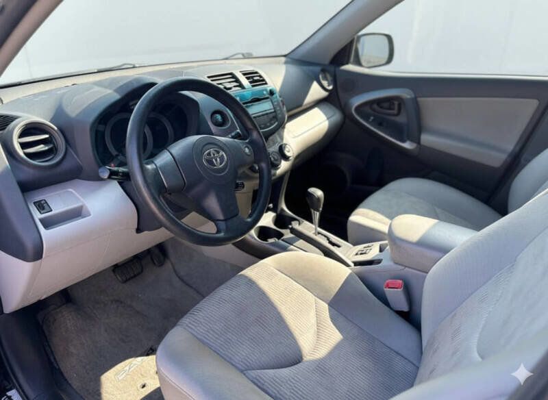 2010 Toyota RAV4 Base 4x4 4dr SUV - 22847654 - 10