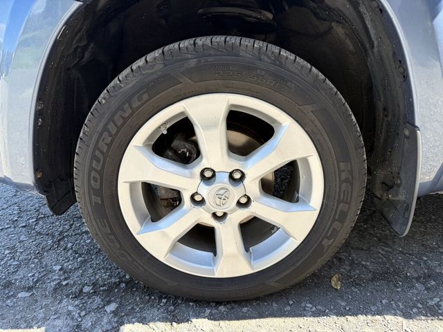 2010 Toyota RAV4 CLEAN CARFAX, 1 OWNER & VERY LOW MILES - 23084477 - 11