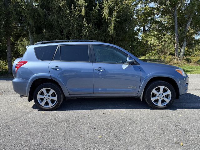 2010 Toyota RAV4 CLEAN CARFAX, 1 OWNER & VERY LOW MILES - 23084477 - 1