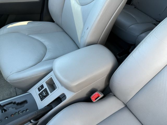 2010 Toyota RAV4 CLEAN CARFAX, 1 OWNER & VERY LOW MILES - 23084477 - 28