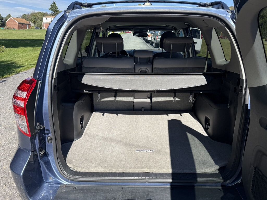 2010 Toyota RAV4 CLEAN CARFAX, 1 OWNER & VERY LOW MILES - 23084477 - 37