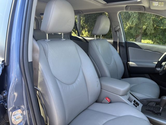 2010 Toyota RAV4 CLEAN CARFAX, 1 OWNER & VERY LOW MILES - 23084477 - 48