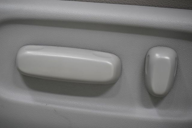 2010 Toyota RAV4 FWD 4dr V6 5-Speed Automatic Ltd - 23006399 - 14