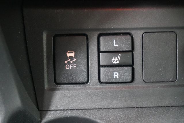 2010 Toyota RAV4 FWD 4dr V6 5-Speed Automatic Ltd - 23006399 - 20