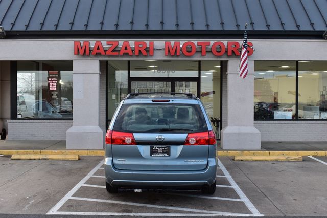 2010 Toyota Sienna CE - 22969359 - 10