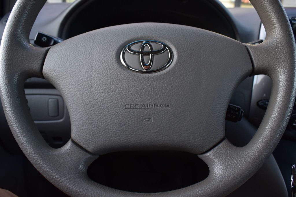 2010 Toyota Sienna CE - 22969359 - 28