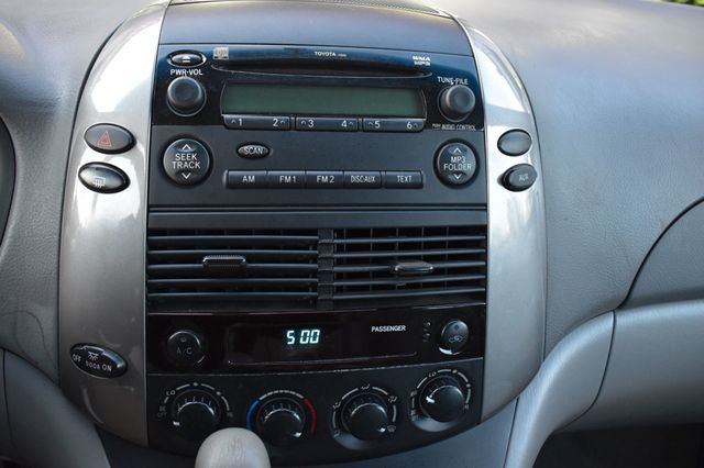 2010 Toyota Sienna CE - 22969359 - 30