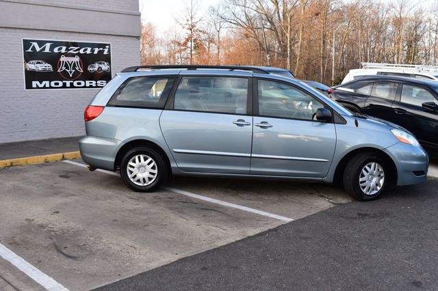 2010 Toyota Sienna CE - 22969359 - 3