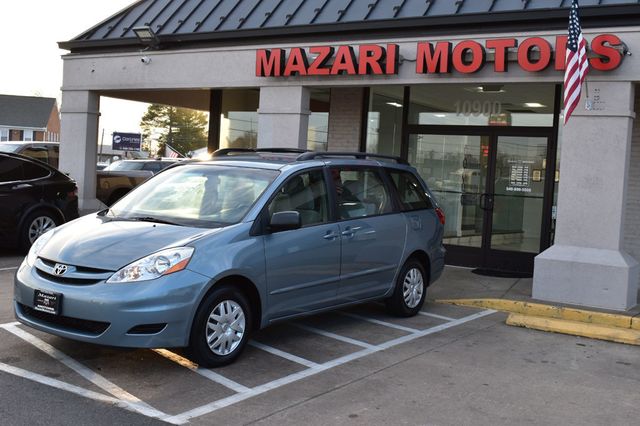 2010 Toyota Sienna CE - 22969359 - 8