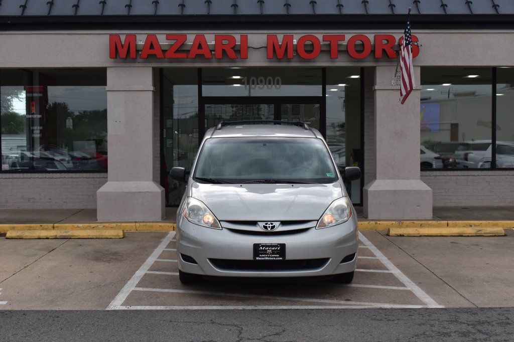 2010 Toyota Sienna CE - 22999678 - 9
