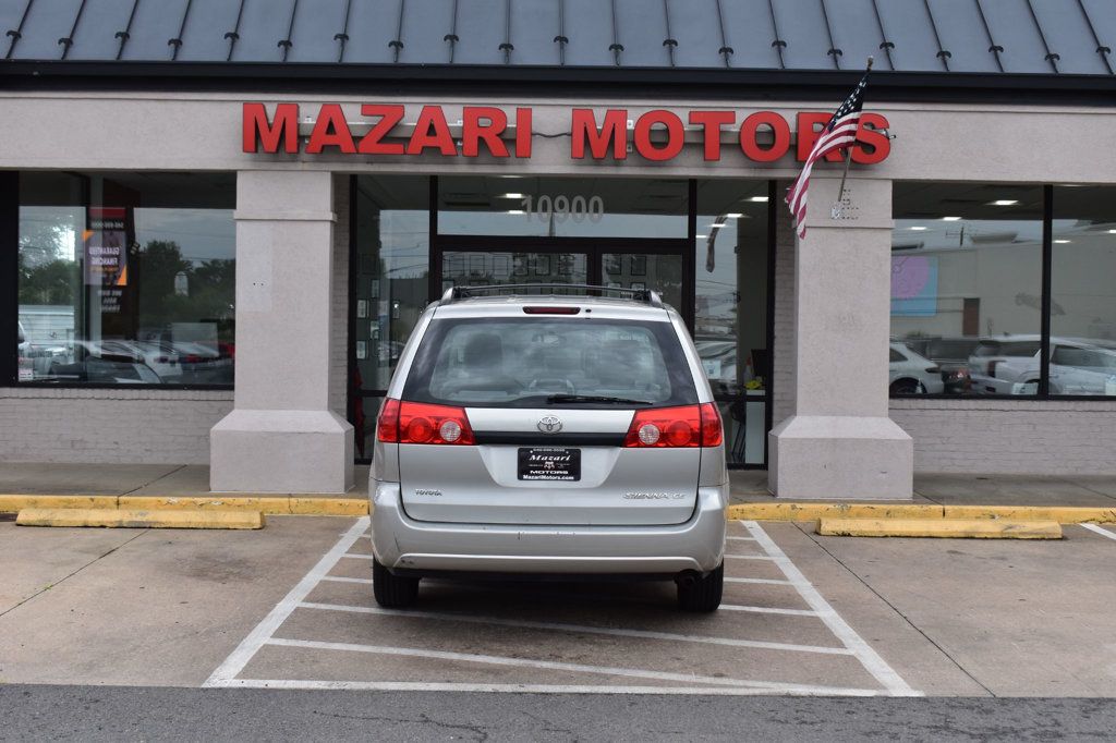 2010 Toyota Sienna CE - 22999678 - 10