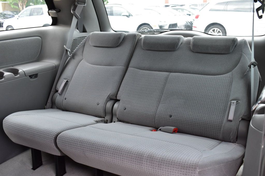 2010 Toyota Sienna CE - 22999678 - 22