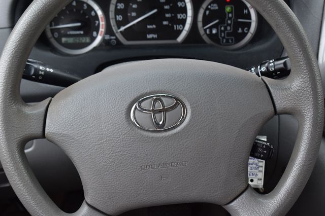 2010 Toyota Sienna CE - 22999678 - 24
