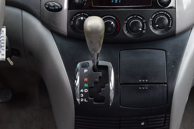 2010 Toyota Sienna CE - 22999678 - 26