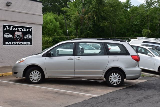 2010 Toyota Sienna CE - 22999678 - 2