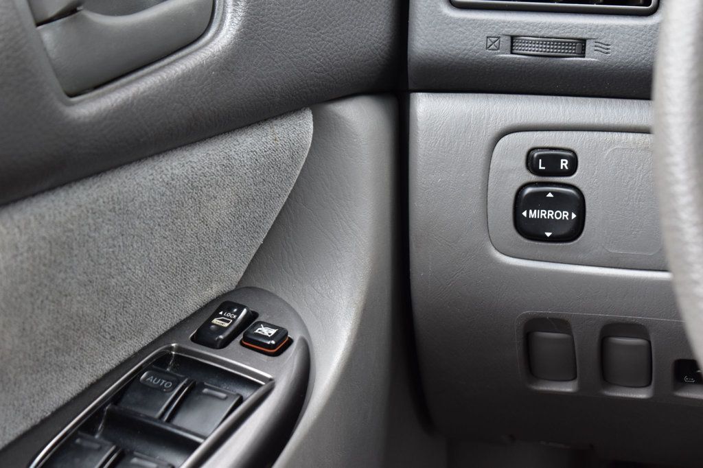 2010 Toyota Sienna CE - 22999678 - 29