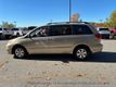2010 Toyota Sienna LE - 22936499 - 19