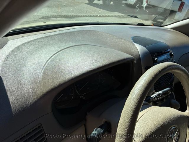 2010 Toyota Sienna LE - 22936499 - 23