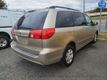 2010 Toyota Sienna LE - 22936499 - 3