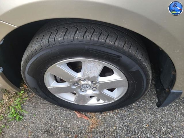 2010 Toyota Sienna LE - 22936499 - 6