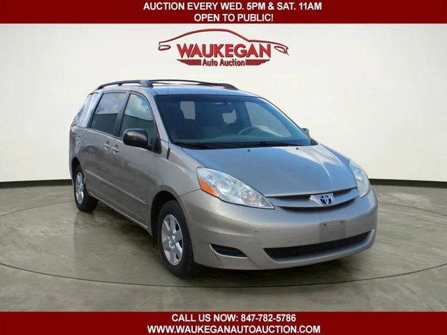 2010 Toyota Sienna LE 7 Passenger 4dr Mini Van - 23010025 - 1