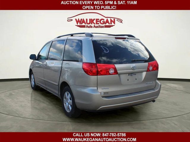 2010 Toyota Sienna LE 7 Passenger 4dr Mini Van - 23010025 - 4