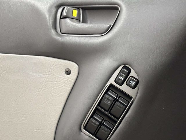 2010 Toyota Sienna LE 7 Passenger 4dr Mini Van - 23018678 - 23