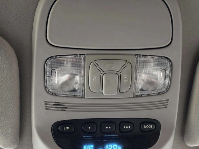 2010 Toyota Sienna LE 7 Passenger 4dr Mini Van - 23018678 - 30