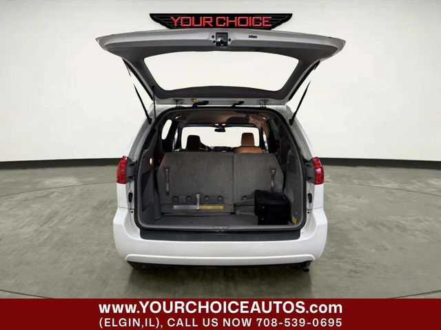 2010 Toyota Sienna LE 7 Passenger 4dr Mini Van - 23018678 - 4
