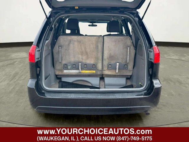 2010 Toyota Sienna XLE 7 Passenger 4dr Mini Van - 22949714 - 9