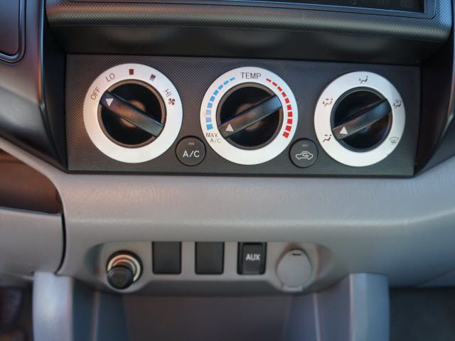 2010 Toyota Tacoma  - 11888557 - 10