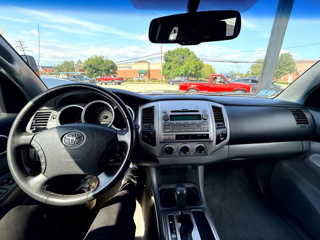 2010 Toyota Tacoma 4WD Double V6 Automatic - 23078779 - 9