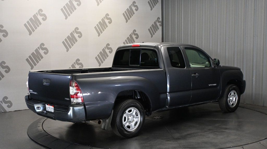 Toyota Tacoma photo 5